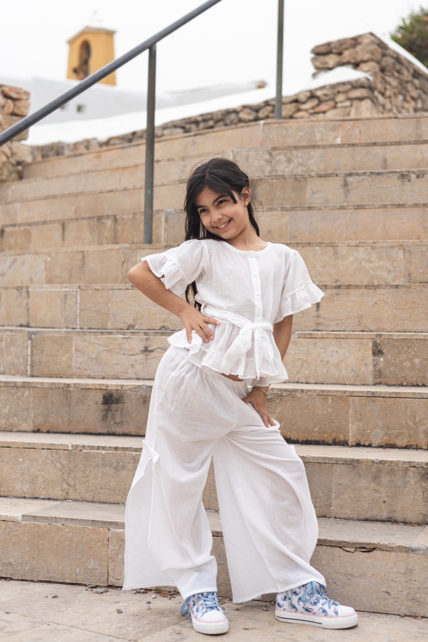 YUNA | Blouse with Buttons and Tie